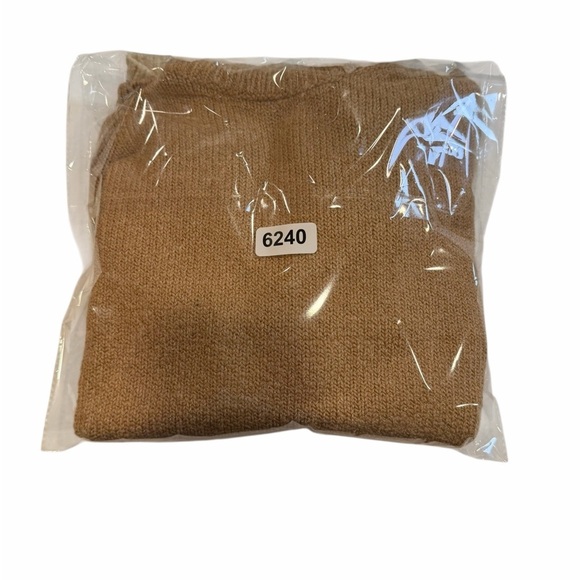 Velvet by Graham & Spencer Cotton Blend Colorblock Turtleneck Sweater | Small - Picture 11 of 11